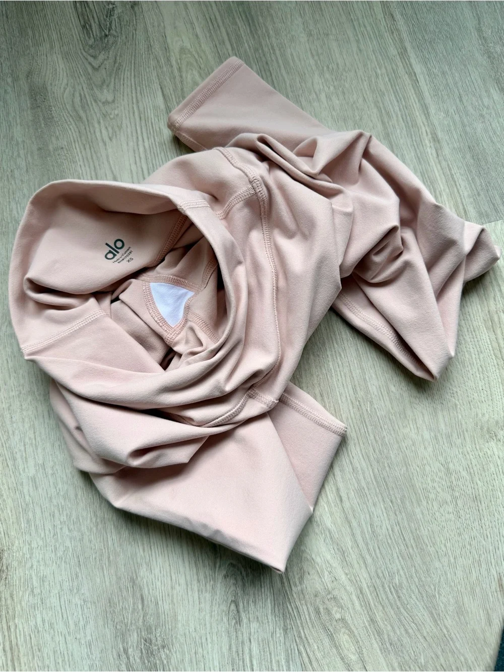 ALO Yoga - High-Waist Airbrush Legging in  Pink Quartz / Pale Blush - size XS